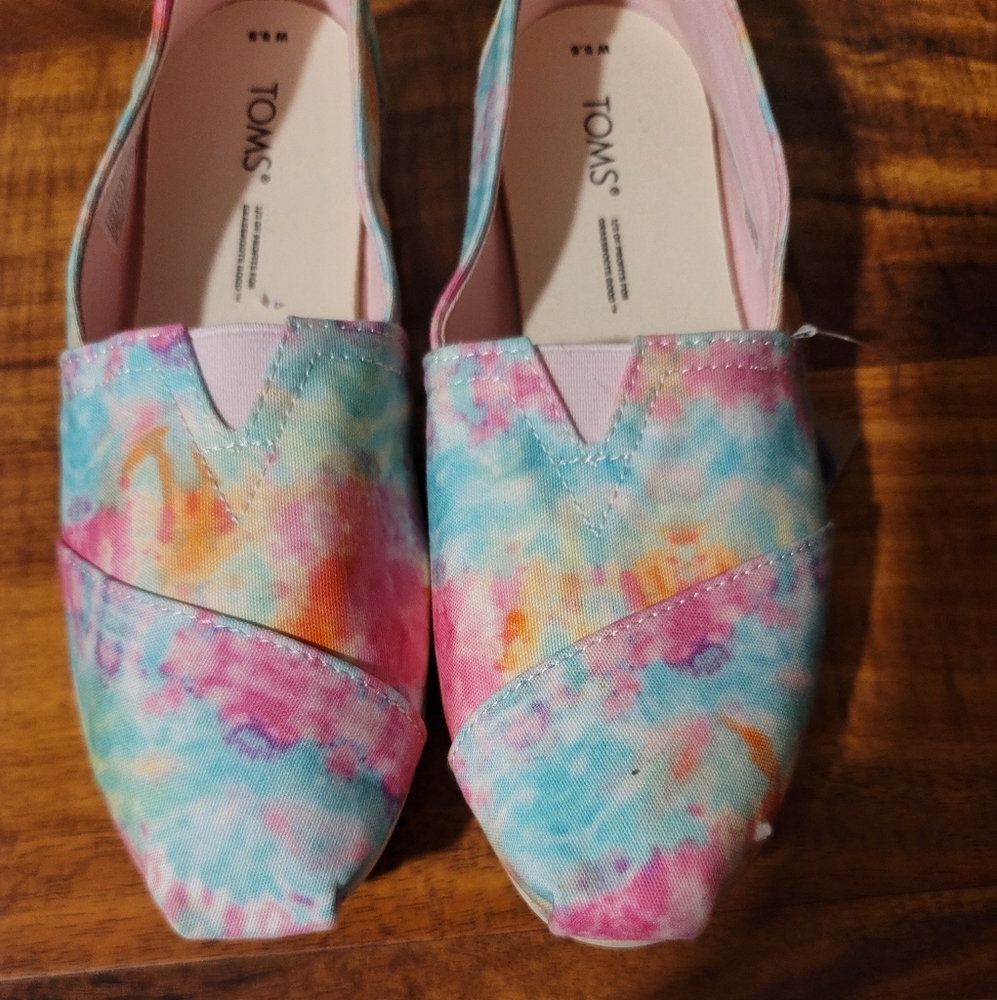TOMS Girls Shoes